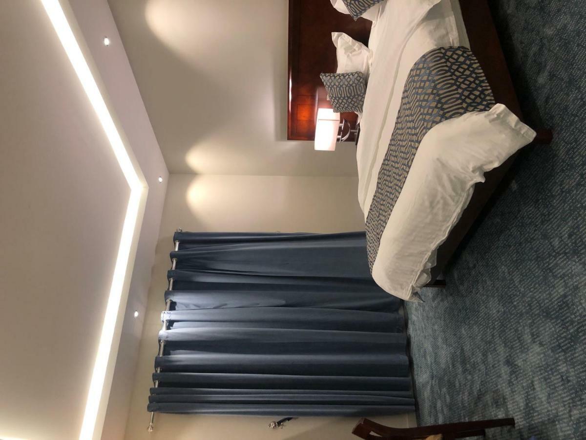 Anan Suites Dammam Exteriör bild